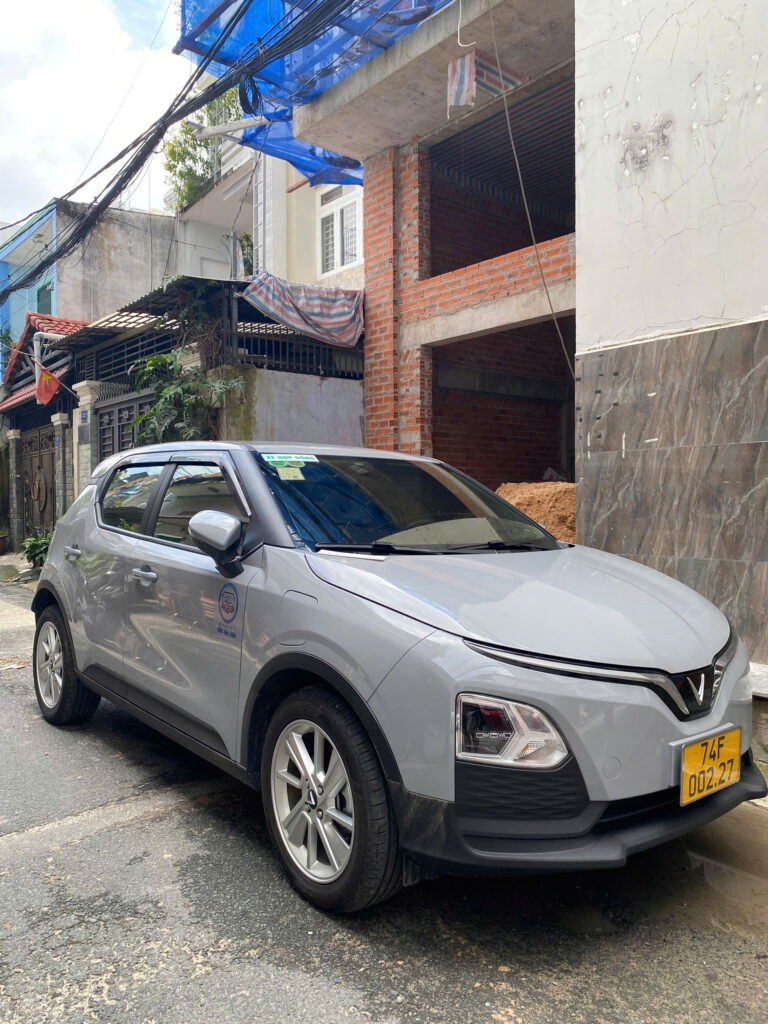 5220de5a91571c094546-768x1024 So Sánh Chi Phí Vận Hành Xe Xăng Và Xe Điện Trong Vận Tải