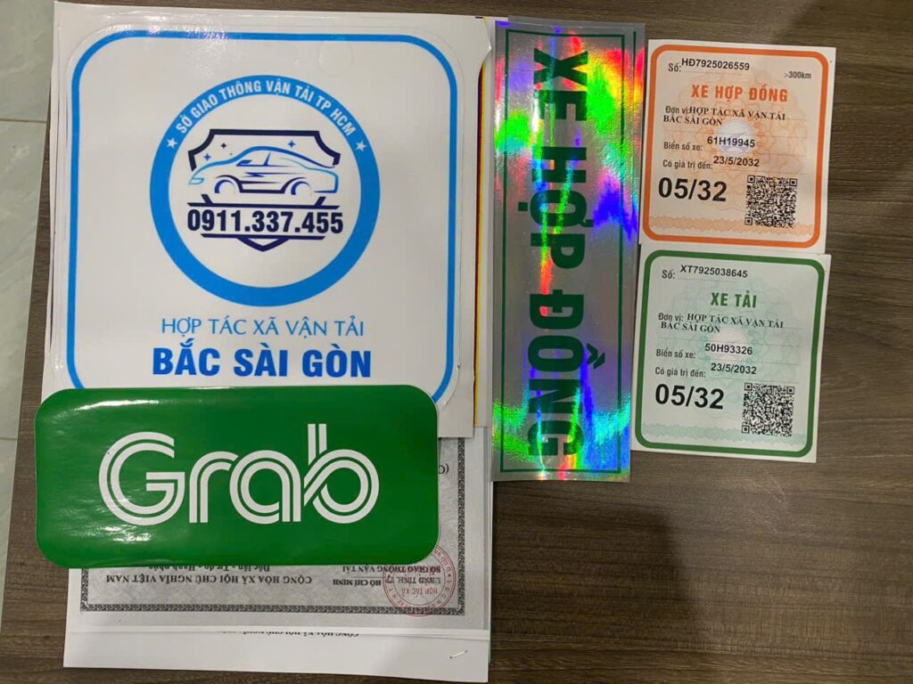 5932a6c4cc65793b20742-1024x768 Chạy taxi công nghệ có cần phù hiệu xe không?