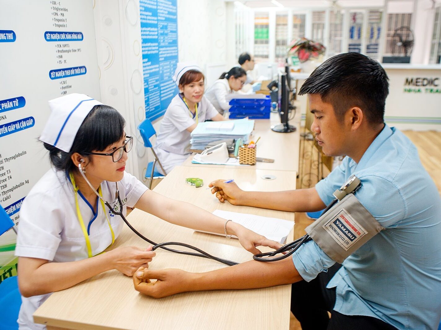 kham-suc-khoe-dinh-ky-cho-tai-xe-edited Phòng khám đa khoa Hoàng Khang – Giải pháp toàn diện nâng cao sức khoẻ tài xế tại Thành phố Hồ Chí Minh