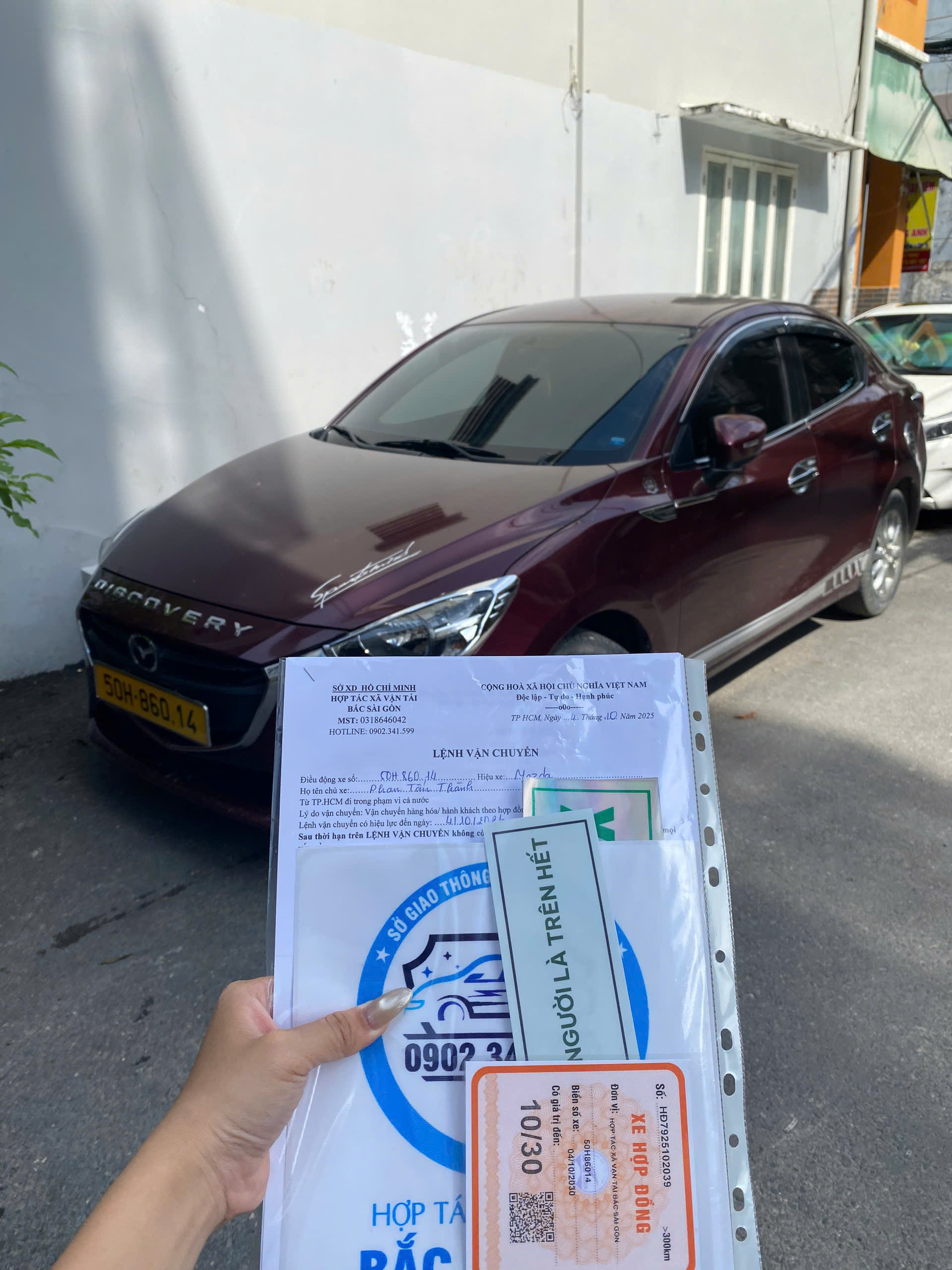 Sang tên xe kinh doanh có phải xin lại phù hiệu không? Những trường hợp cần làm lại hồ sơ